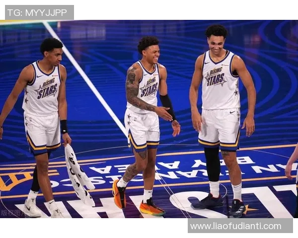 扎克拉文的篮球之路：从新秀到全明星的辉煌历程与挑战