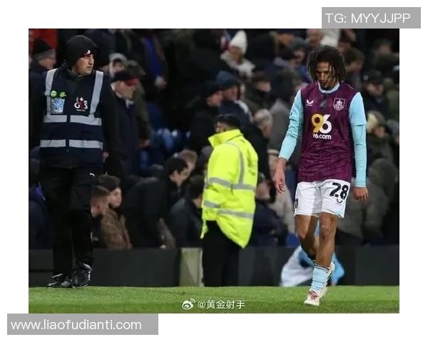 欧足联严查曼城球迷种族歧视事件或将采取闭门比赛措施